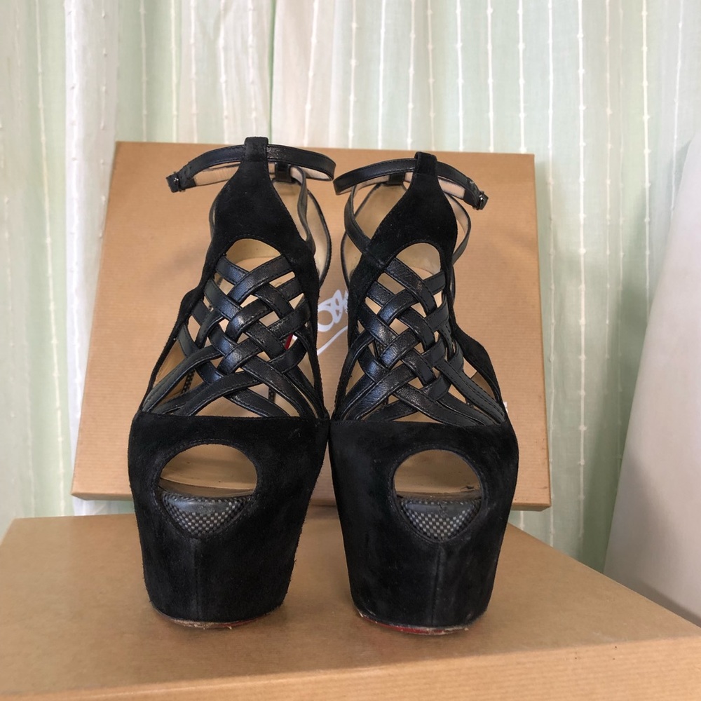 Authentic suede& leather Louboutin stiletto - Picture 3 of 13
